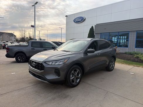 Used 2026 Ford Escape ST-Line w/ Tech Pack #1 image 14