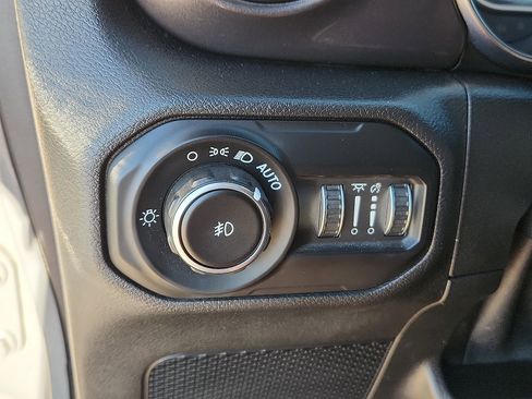 Used 2021 Jeep Wrangler Unlimited Sport image 13