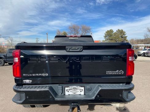 Used 2020 Chevrolet Silverado 3500 High Country image 6