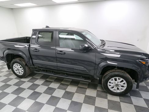 New 2026 Toyota Tacoma SR5 image 5