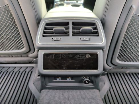 Used 2019 Audi A6 3.0T Premium Plus w/ Premium Plus Package image 36