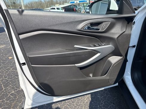 New 2026 Chevrolet Trax LS w/ LS Convenience Package FWD image 14