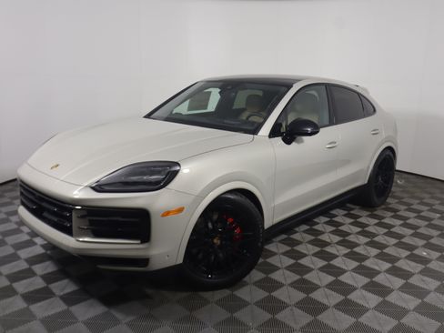 New 2026 Porsche Cayenne S AWD/4WD image 1