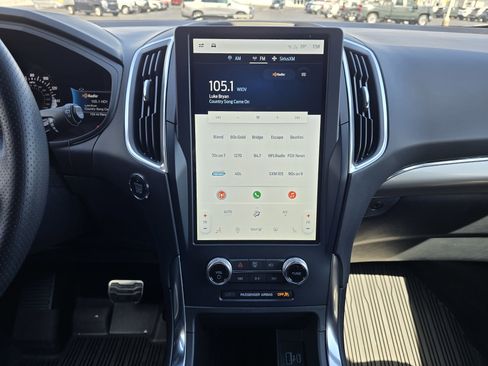 Used 2023 Ford Edge ST image 16