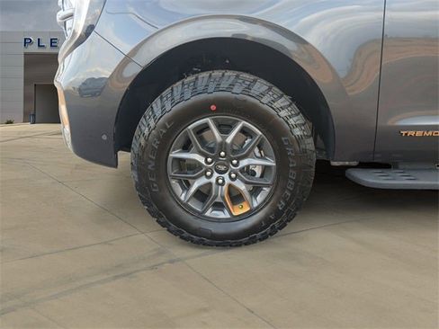 New 2025 Ford Expedition Tremor image 14