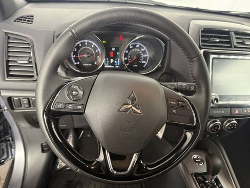 Used 2025 Mitsubishi Outlander Sport AWD image 19