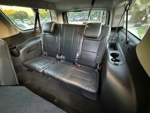 Used 2016 Chevrolet Suburban LS image 22