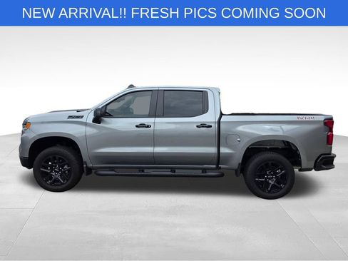 Used 2026 Chevrolet Silverado 1500 LT Trail Boss w/ Convenience Package II AWD/4WD image 3