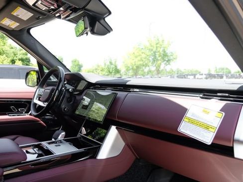 New 2026 Land Rover Range Rover SE AWD/4WD image 14