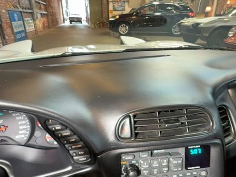 Used 1998 Chevrolet Corvette Convertible w/ Memory Pkg RWD image 37