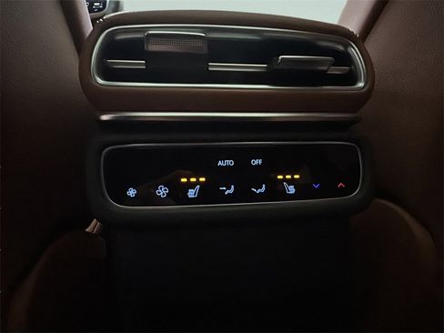 Certified 2025 Genesis GV80 2.5T Prestige image 23