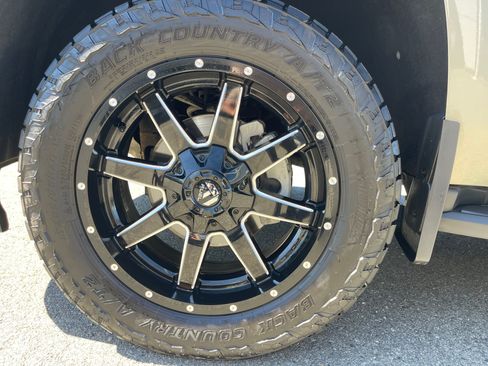 Used 2017 Chevrolet Tahoe LT w/ Max Trailering Package AWD/4WD image 10