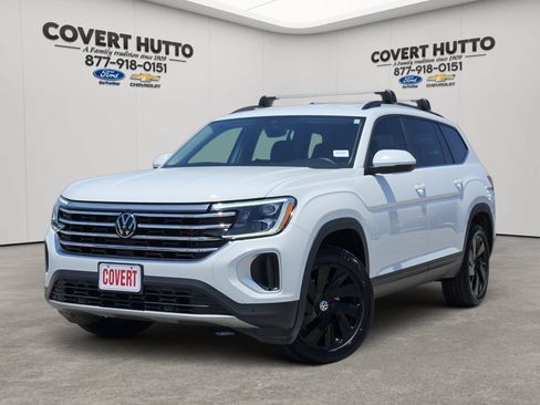 Used 2024 Volkswagen Atlas SE FWD image 1