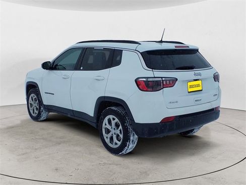 Used 2024 Jeep Compass Latitude w/ Sun and Sound Group image 3