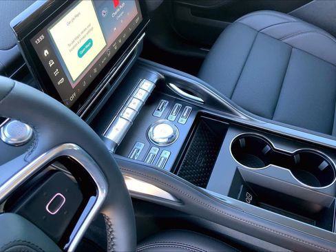 New 2026 Lincoln Nautilus Premier image 7