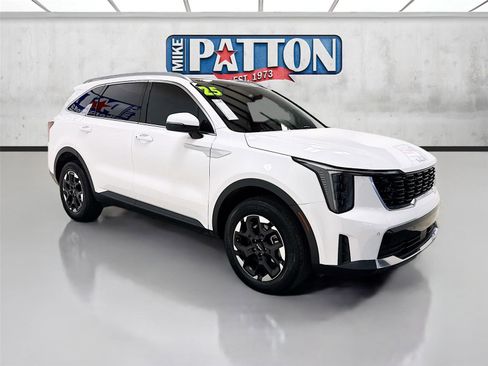 Used 2025 Kia Sorento S w/ Panoramic Sunroof Package AWD/4WD image 1