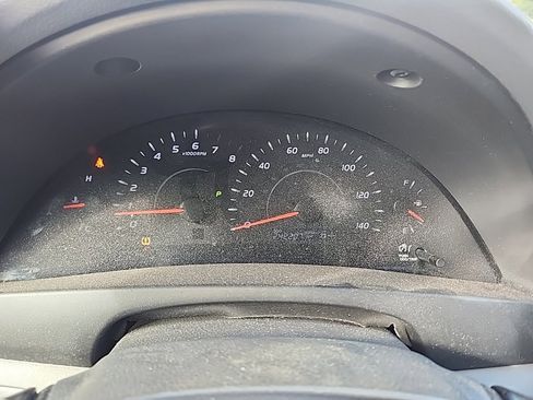 Used 2010 Toyota Camry image 10