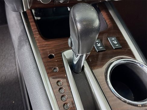 Used 2015 Nissan Pathfinder SL image 16