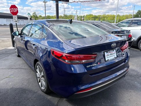 Used 2018 Kia Optima S w/ Option Group 020 FWD image 4