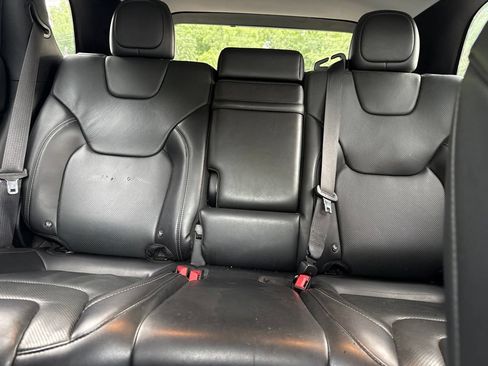 Used 2019 Jeep Cherokee Limited AWD/4WD image 23