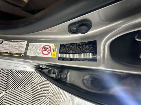 Used 2018 Lexus ES 350 w/ Navigation System Package image 12