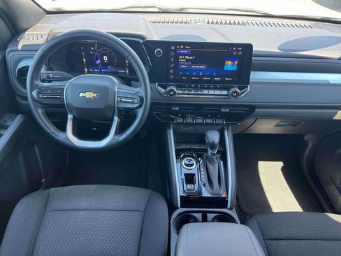Used 2023 Chevrolet Colorado LT w/ LT Convenience Package II AWD/4WD image 14