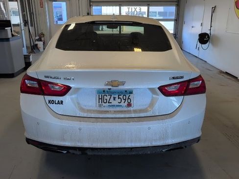 Used 2016 Chevrolet Malibu Premier w/ Driver Confidence Package II image 4