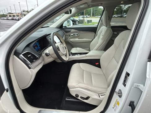 Certified 2024 Volvo XC90 T8 Plus w/ Protection Package Premier AWD/4WD image 24