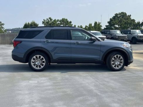 New 2026 Ford Explorer Active w/ Active Comfort Package AWD/4WD image 2