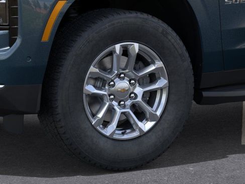 New 2026 Chevrolet Suburban LT AWD/4WD image 10