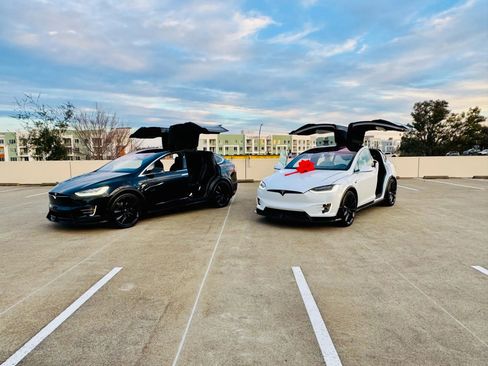 Used 2020 Tesla Model X Long Range image 14