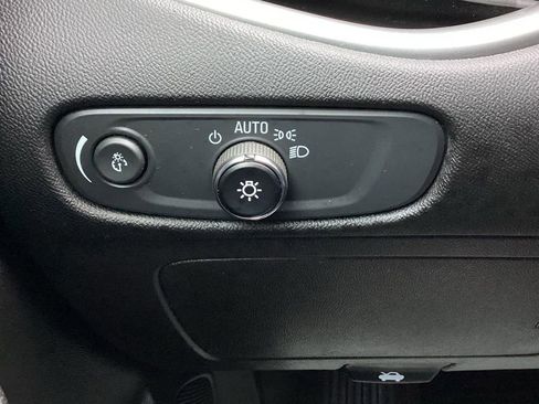 Used 2024 Chevrolet Malibu LT image 28