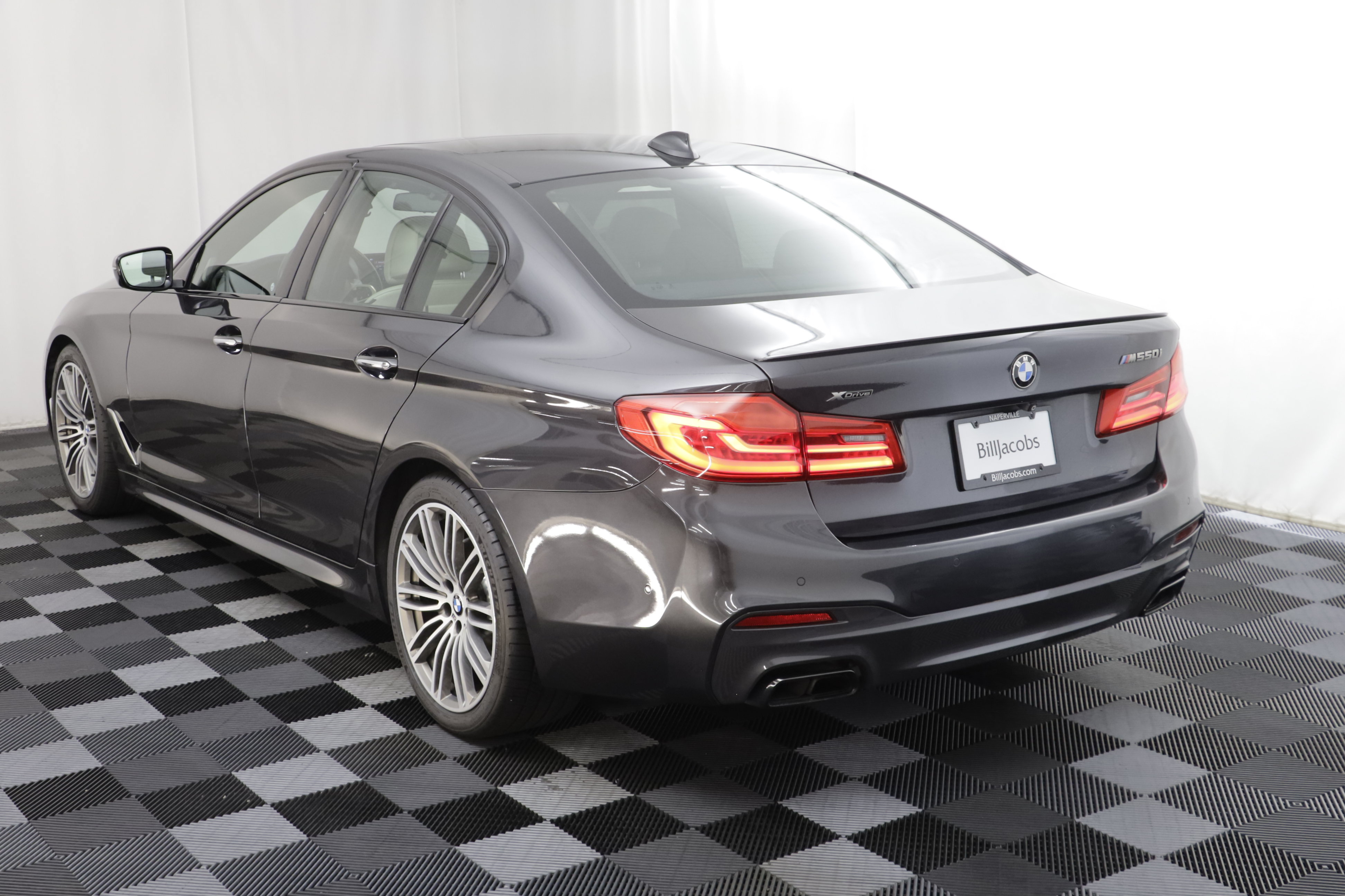 Used 2018 BMW M550i xDrive AWD/4WD image 17