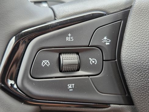 New 2027 Chevrolet Bolt LT w/ Comfort Package FWD image 13