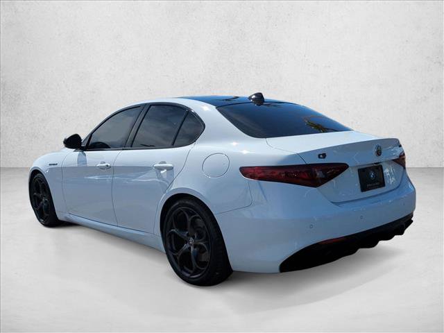 Used 2023 Alfa Romeo Giulia Estrema RWD image 8