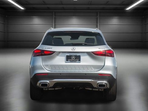 Certified 2025 Mercedes-Benz GLA 250 4MATIC image 5