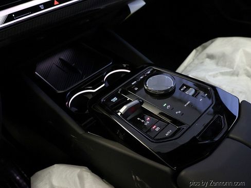 Used 2026 BMW i5 eDrive40 w/ M Sport Package image 14