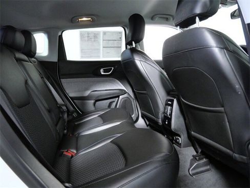 Used 2022 Jeep Compass Latitude w/ Convenience Group image 13