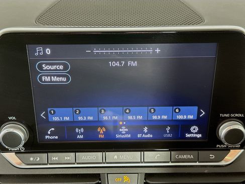 Used 2025 Nissan Altima 2.5 SV image 19