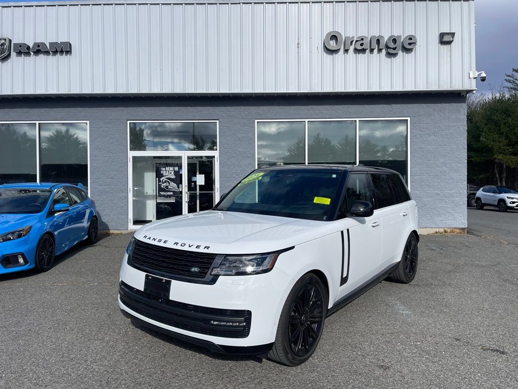 Used 2024 Land Rover Range Rover Long Wheelbase SE AWD/4WD image 1