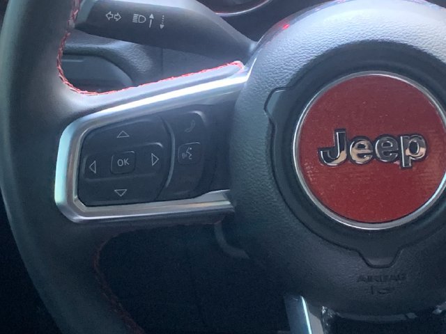 Used 2023 Jeep Wrangler Unlimited Rubicon AWD/4WD image 17