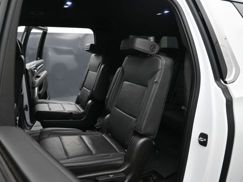 Used 2021 GMC Yukon XL Denali RWD image 24