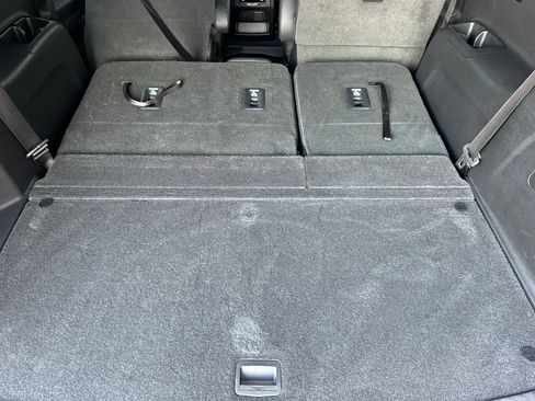 Used 2024 Chevrolet Traverse Z71 image 18