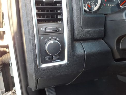 Certified 2024 RAM 1500 Warlock AWD/4WD image 8
