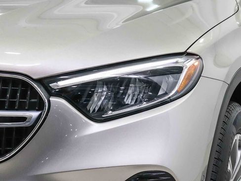 Used 2024 Mercedes-Benz GLC 300 image 7
