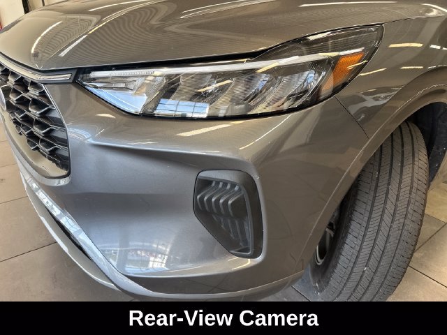 Used 2024 Ford Escape ST-Line w/ Tech Pack #1 AWD/4WD image 15