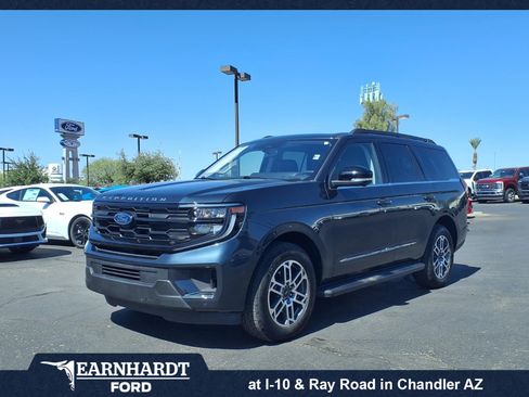 Certified 2025 Ford Expedition Active AWD/4WD image 1