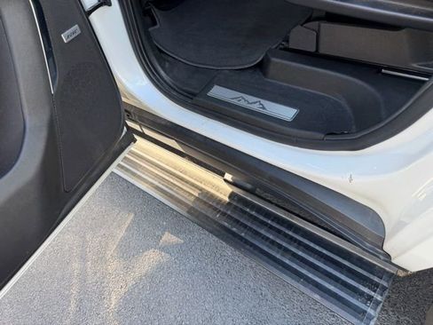 Certified 2022 Chevrolet Tahoe High Country w/ Premium Package 2 image 16