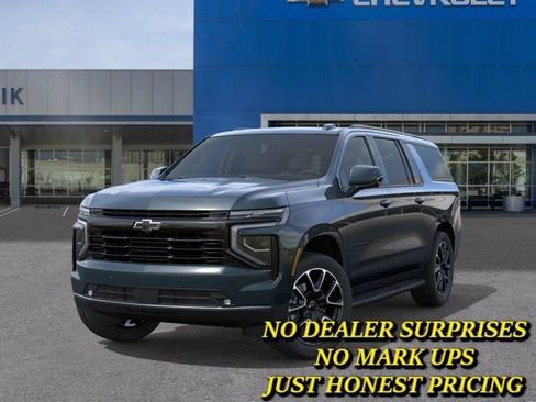 New 2026 Chevrolet Suburban RST image 6