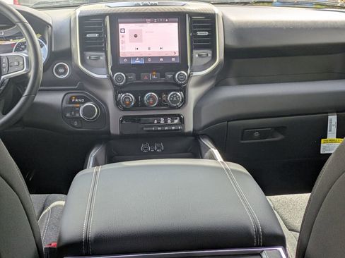 New 2026 RAM 1500 Express AWD/4WD image 24